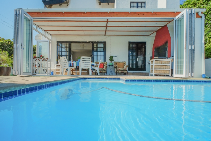 4 Bedroom Property for Sale in Kommetjie Western Cape